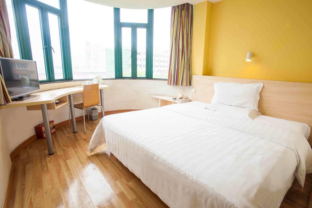 7 Days Inn Meizhou Jiangnan Kedu Commercial Plaza Bilik gambar